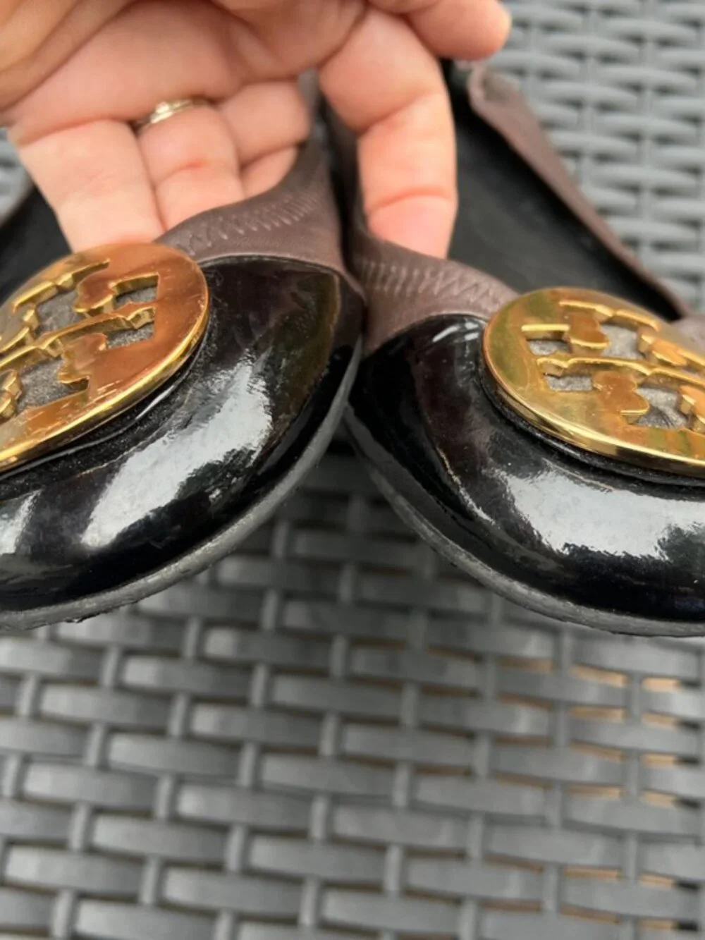 Tory Burch Reva Ballet Flats RARE two-tone Brown Black Patent Gold Logo